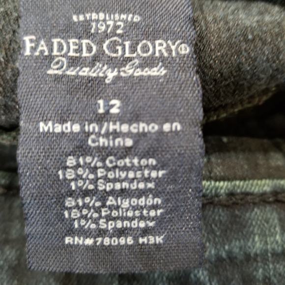 Faded Glory Black Narrow Straight Leg Pull On Stretch Jeans Dark Wash Size 12 - Picture 5 of 6